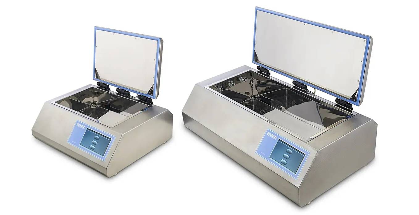 A group of three microplates with two different sizes.